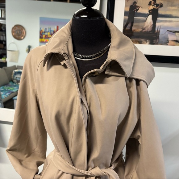❤️London Fog Classic Ladies Trench Coat-Size:  L - Picture 3 of 6
